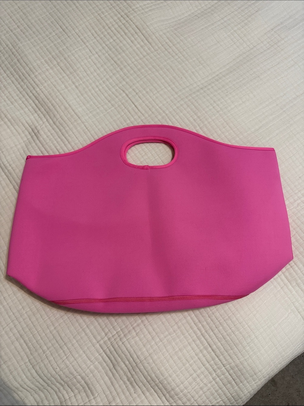 SKIMS Beach Tote - Picture 3 of 6